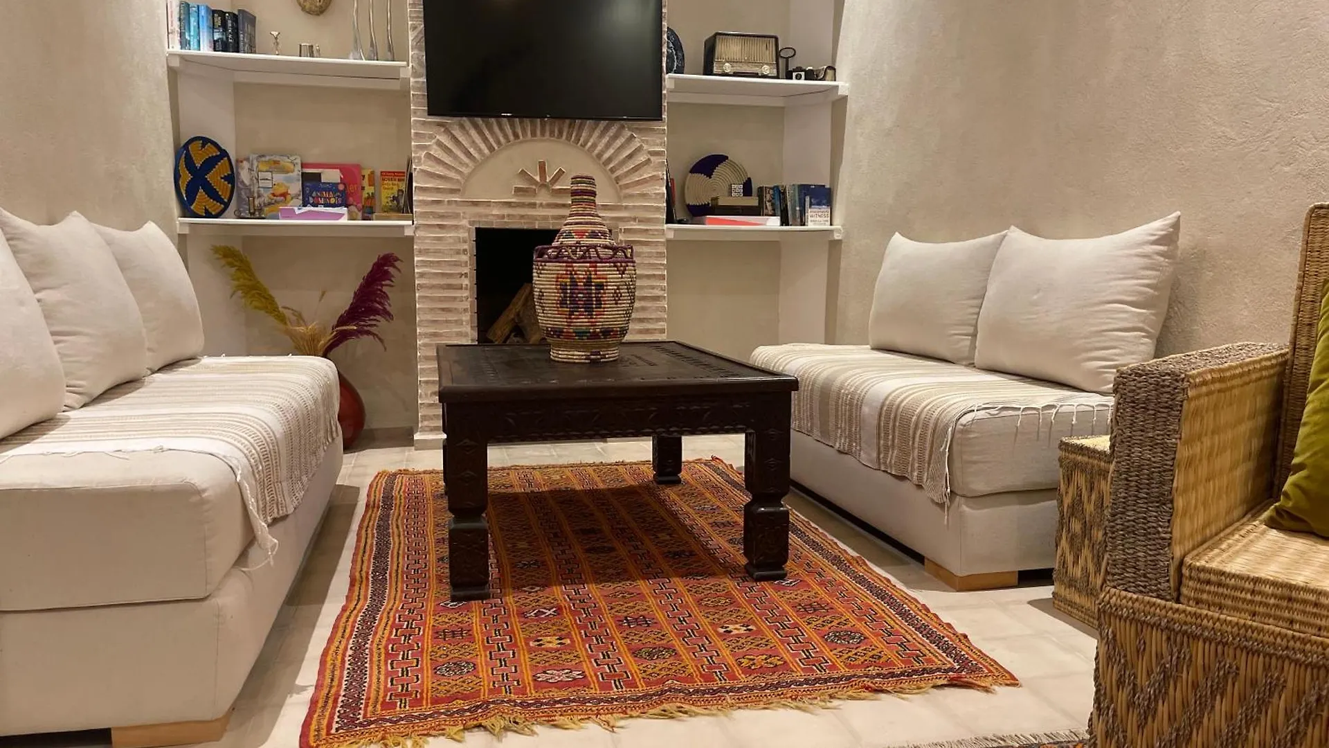 Riad212 Private Medina Fast Wi-Fi Plunge Pool マラケシュ 別荘